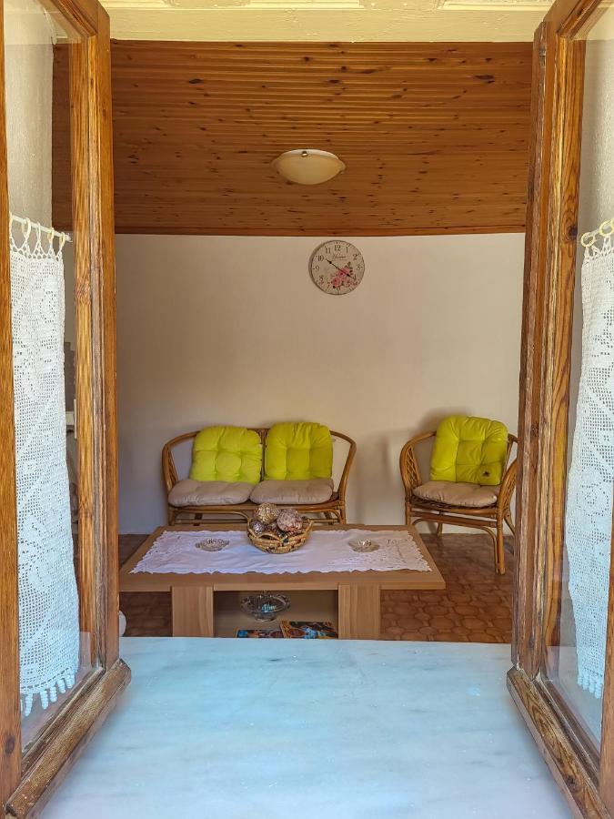 Παραδοσιακό Σπίτι Με Θέα Villa Trikeri Exterior photo