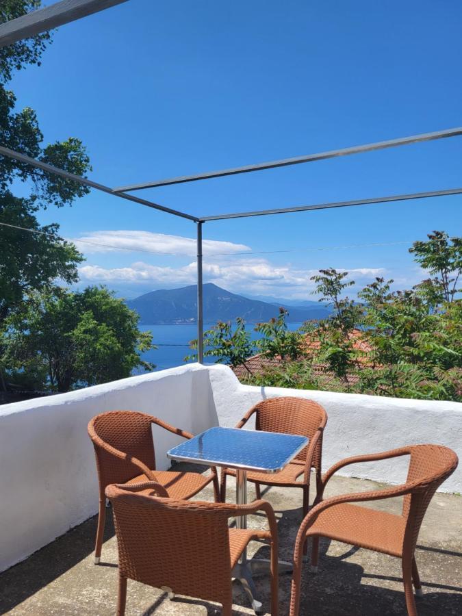 Παραδοσιακό Σπίτι Με Θέα Villa Trikeri Exterior photo