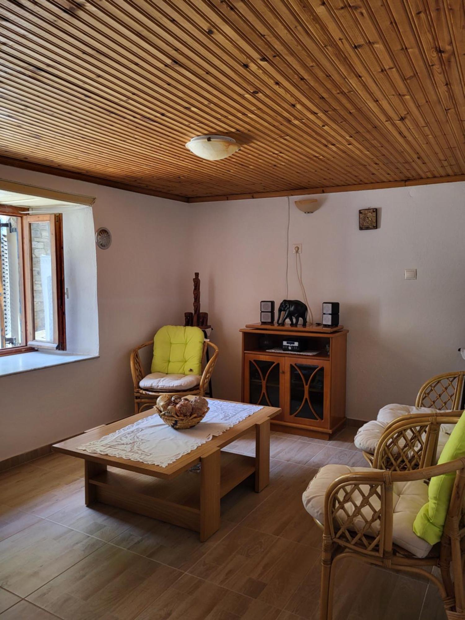 Παραδοσιακό Σπίτι Με Θέα Villa Trikeri Exterior photo